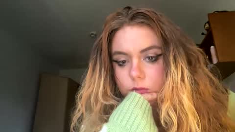 kiraslut981151 online show from 03-08-26, 03:16