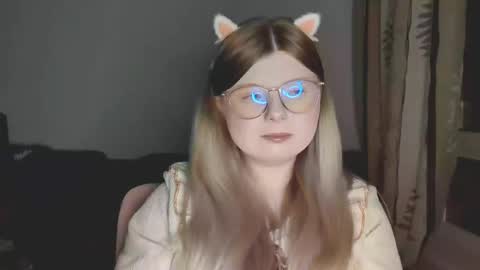 KiraYume online show from 05-19-26, 06:14