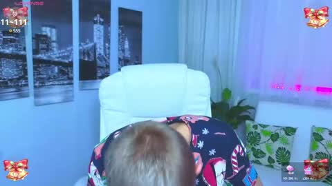    online show from 12-06-24, 10:05