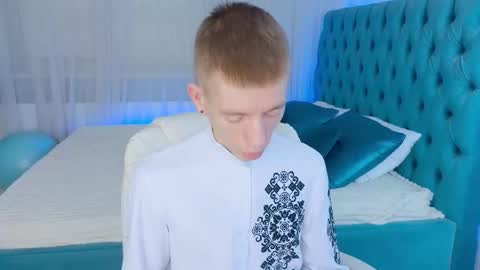    online show from 02-08-26, 12:52