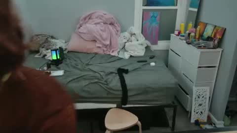 Snapshot of kirkcammerman1 chatting on 10-31-25, 06:14 Onya online show from 10-31-25, 06:14