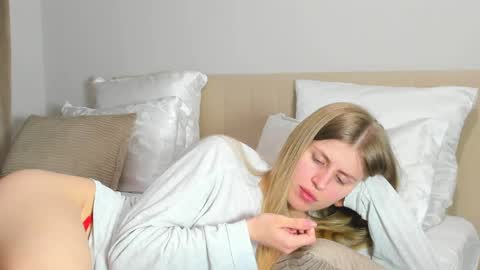 Kira online show from 04-06-26, 07:59