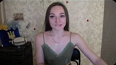 Snapshot of kiss_shy chatting on 12-20-24, 09:43 Valeria online show from 12-20-24, 09:43