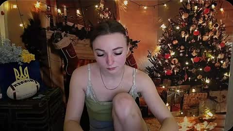 Snapshot of kiss_shy chatting on 12-24-24, 09:28 Valeria online show from 12-24-24, 09:28