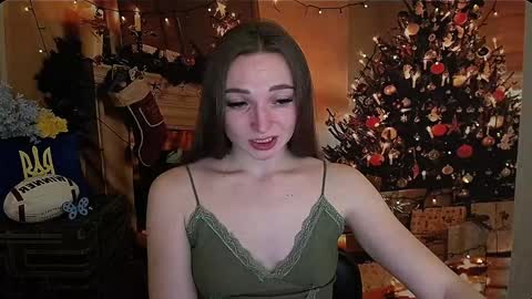 Snapshot of kiss_shy chatting on 12-28-24, 03:37 Valeria online show from 12-28-24, 03:37
