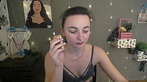 Snapshot of kiss_shy chatting on 01-30-25, 09:25 Valeria online show from 01-30-25, 09:25