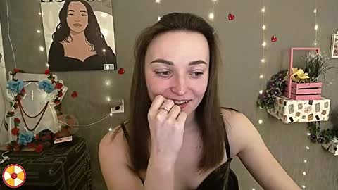 Snapshot of kiss_shy chatting on 02-23-25, 01:32 Valeria online show from 02-23-25, 01:32