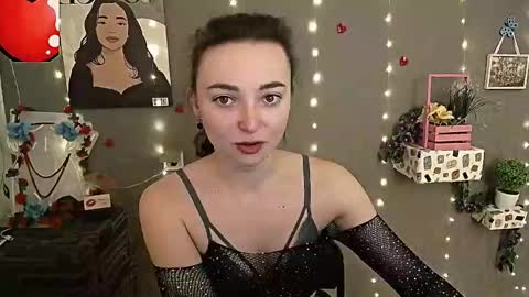 Snapshot of kiss_shy chatting on 03-02-25, 07:10 Valeria online show from 03-02-25, 07:10