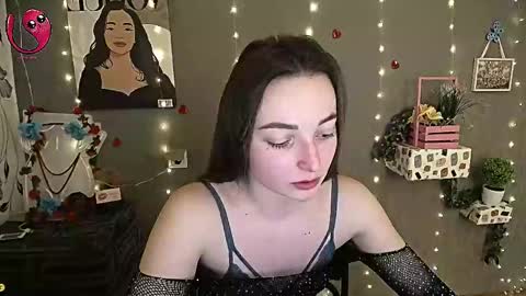 Snapshot of kiss_shy chatting on 03-02-25, 10:14 Valeria online show from 03-02-25, 10:14