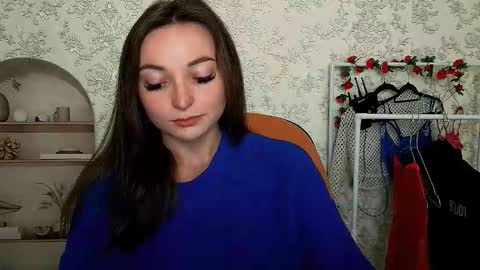 Snapshot of kiss_shy chatting on 10-03-25, 02:25 Valeria online show from 10-03-25, 02:25