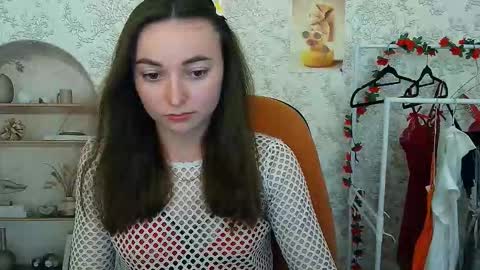 Valeria online show from 11-13-25, 06:18