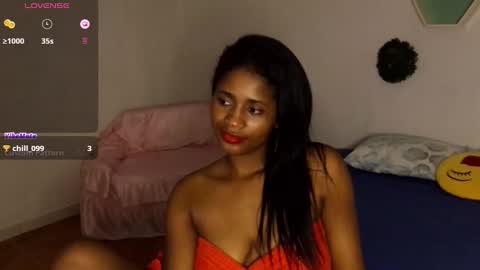 Snapshot of kiss_violet chatting on 12-13-24, 02:54 Violet online show from 12-13-24, 02:54