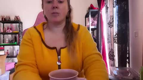 kissica online show from 11-21-25, 08:46