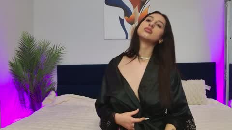 KissInferno online show from 05-11-26, 04:04