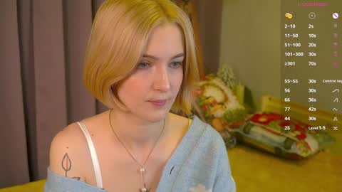 Snapshot of kisskiss_muah chatting on 12-30-24, 03:02 Kate  online show from 12-30-24, 03:02