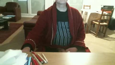 Snapshot of kisslog1 chatting on 12-22-24, 06:15 kisslog1 online show from 12-22-24, 06:15