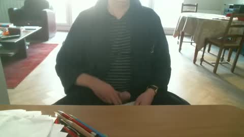 Snapshot of kisslog1 chatting on 01-11-25, 08:54 kisslog1 online show from 01-11-25, 08:54