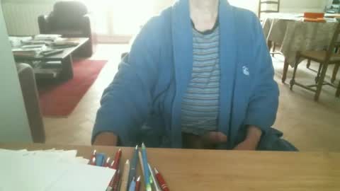 Snapshot of kisslog1 chatting on 10-19-25, 08:37 kisslog1 online show from 10-19-25, 08:37