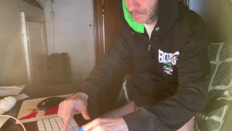 kissofbanned1983 online show from 04-14-26, 07:03