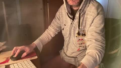 kissofbanned1983 online show from 04-23-26, 06:36