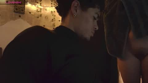 Snapshot of kisstarxxx chatting on 10-21-25, 05:08 Helena and Brad online show from 10-21-25, 05:08