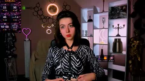 kitniss online show from 11-16-25, 08:36