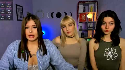 Snapshot of kitniss_dreamy chatting on 04-26-26, 07:11 kitniss online show from 04-26-26, 07:11