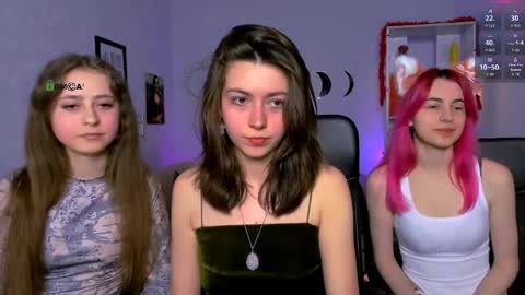Snapshot of kitniss_dreamy chatting on 04-28-26, 07:19 kitniss online show from 04-28-26, 07:19