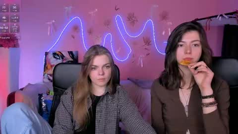 Snapshot of kitniss_dreamy chatting on 04-30-26, 08:57 kitniss online show from 04-30-26, 08:57