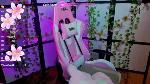 Snapshot of kitsune_little chatting on 07-10-26, 10:56 kitsune_little online show from 07-10-26, 10:56