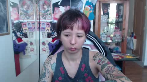 Snapshot of kitsunearineko chatting on 12-19-24, 05:50 Ari Keimiwrights  online show from 12-19-24, 05:50