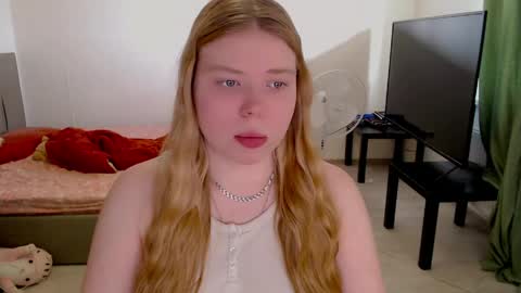 Jennyblonde and Emmabrunette online show from 05-13-26, 12:46