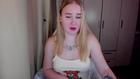 kitten_sun online show from 02-26-26, 02:54