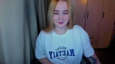kitten_sun online show from 06-14-26, 03:25