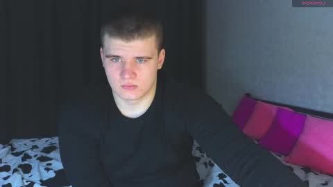 Snapshot of kittenmur chatting on 02-28-25, 06:09 Vlad online show from 02-28-25, 06:09