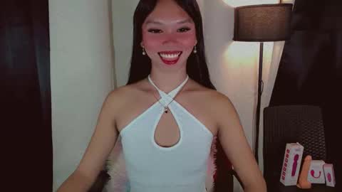 Snapshot of kitteylovesyou chatting on 10-22-25, 08:52 KITTY online show from 10-22-25, 08:52