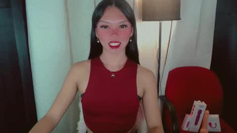 Snapshot of kitteylovesyou chatting on 10-28-25, 08:44 KITTY online show from 10-28-25, 08:44