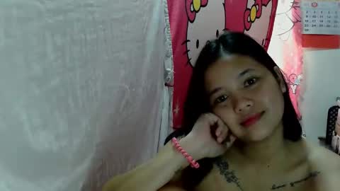 Snapshot of kittlyn chatting on 09-25-25, 02:04 kittlyn online show from 09-25-25, 02:04