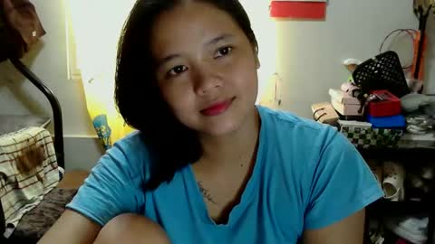 Snapshot of kittlyn chatting on 10-13-25, 12:32 kittlyn online show from 10-13-25, 12:32