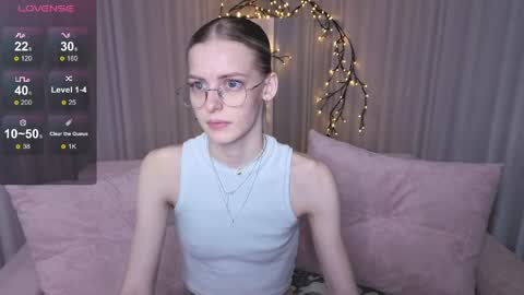 Kitty online show from 05-13-26, 01:03