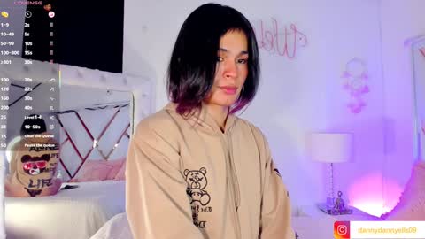 Snapshot of kitty__sexy_ chatting on 01-31-25, 04:58 dann  online show from 01-31-25, 04:58