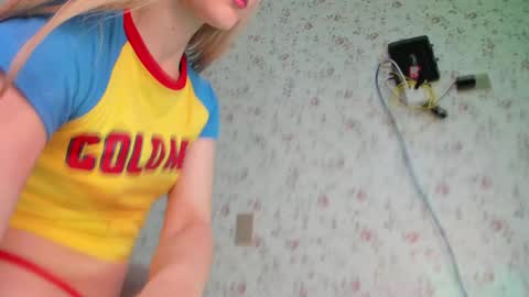 sophie online show from 01-14-26, 04:34