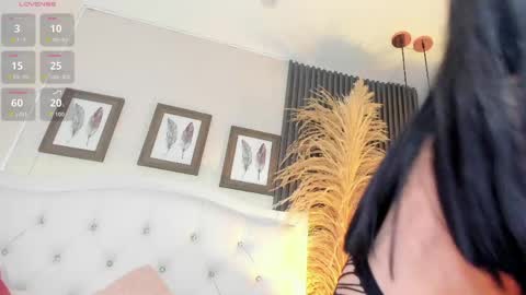 Snapshot of kitty_blueee chatting on 05-26-26, 03:35 kitty online show from 05-26-26, 03:35