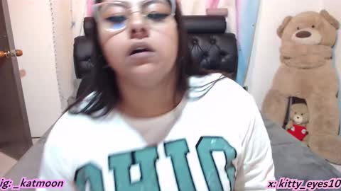 Snapshot of kitty_eyes chatting on 12-02-24, 02:09 kitty online show from 12-02-24, 02:09