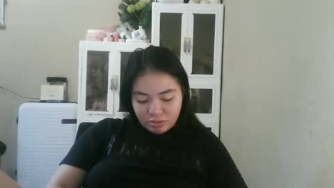 kitty_fussy online show from 11-05-25, 01:05