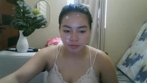 Snapshot of kitty_fussy chatting on 03-25-26, 12:27 kitty_fussy online show from 03-25-26, 12:27