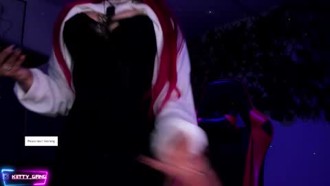 Camila online show from 12-18-25, 02:50