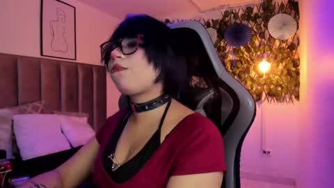 Camila online show from 04-28-26, 02:27