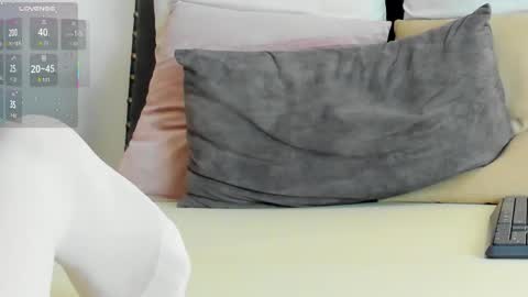 Snapshot of kitty_hot66 chatting on 10-26-25, 03:45 Katy online show from 10-26-25, 03:45