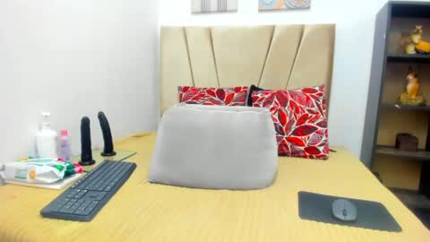 kitty_hot_sex_ online show from 04-23-26, 11:29